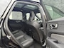 Volvo XC60 2.0 T6 Plug-in hybrid AWD Plus Black Edition | Facelift | Adaptieve Cruise Control | Panoramadak | Harman Kardon Audio | 21" Velgen | 360° Parkeercamera | Stoel-/Stuurverwarming |