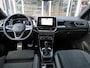 Volkswagen T-Roc 1.5 TSI 150pk DSG-aut. R-LINE / Trekhaak afn. / Camera / Stoelverw. / IQ Light / FABRIEKS garantie