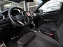 Volkswagen T-Roc 1.5 TSI 150pk DSG-aut. R-LINE / Trekhaak afn. / Camera / Stoelverw. / IQ Light / FABRIEKS garantie