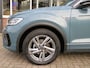 Volkswagen T-Roc 1.5 TSI 150pk DSG-aut. R-LINE / Trekhaak afn. / Camera / Stoelverw. / IQ Light / FABRIEKS garantie