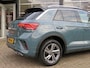 Volkswagen T-Roc 1.5 TSI 150pk DSG-aut. R-LINE / Trekhaak afn. / Camera / Stoelverw. / IQ Light / FABRIEKS garantie