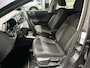 Volkswagen Polo 1.0 TSI 95pk Life · Apple/Android Car Play · P-Sensoren · DAB · Getint Glas · Airco · 15'' Inch · Garantie t/m 16-10-2027 of 100.000km