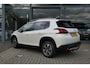 Peugeot 2008 1.2 Allure | Trekhaak | Navigatie | Panoramadak | Camera | Apple Carplay/Android Auto | Climate Control | PDC A | LMV 16 Inch