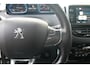 Peugeot 2008 1.2 Allure | Trekhaak | Navigatie | Panoramadak | Camera | Apple Carplay/Android Auto | Climate Control | PDC A | LMV 16 Inch