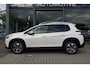 Peugeot 2008 1.2 Allure | Trekhaak | Navigatie | Panoramadak | Camera | Apple Carplay/Android Auto | Climate Control | PDC A | LMV 16 Inch