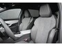 Peugeot 5008 1.6 Plug-in Hybrid 195 Allure 7p. 8 Jaar Garantie! | 360 Camera | Seat Pack | Drive Assist Pack | Panoramic Navigation Pack | Full-LED | Sfeerverlichting | Adaptive Cruise | !!
