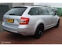 Skoda Octavia Combi 1.0 TSI Greentech Business Edition, Stoelverwarming, Navi, App Connect, Pdc, Donker glas, Cruise, Clima, connect, 17 Inch LMV, Donker glas,