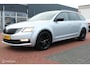 Skoda Octavia Combi 1.0 TSI Greentech Business Edition, Stoelverwarming, Navi, App Connect, Pdc, Donker glas, Cruise, Clima, connect, 17 Inch LMV, Donker glas,