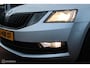 Skoda Octavia Combi 1.0 TSI Greentech Business Edition, Stoelverwarming, Navi, App Connect, Pdc, Donker glas, Cruise, Clima, connect, 17 Inch LMV, Donker glas,