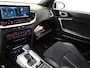 Kia ProCeed 1.4 T-GDI 140pk Automaat GT-Line Panoramadak LED Airco Navi Carplay PDC VA Camera Sportleder 17" LM Velgen Virtual Cockpit