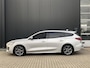 Ford Focus 1.0 EcoBoost Hybrid 125 pk ST Line Wagon SYNC4 Navigatie touchscreen -Winter Pack-Parkeersensoren voor en achter