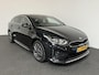 Kia ProCeed 1.5 T-GDi MHEV GT-Line Edition Climate control Cruise control adaptive Achteruitrijd camera Parkeersensoren achter Stuur verwarming Voorstoelen verwarmd Navigatie Apple Carplay/ Android Auto