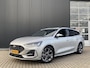 Ford Focus 1.0 EcoBoost Hybrid 125 pk ST Line Wagon SYNC4 Navigatie touchscreen - Winter Pack - Parkeersensoren voor en achter