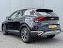 Kia Sportage 1.6 T-GDi Hybrid DynamicLine Automaat / Dealergarantie t/m 02-2029 / 1.650 KG Trekgewicht / Navigatie / Camera / Cruise Control Adaptief / Apple Carplay Android / Led verlichting (compleet)