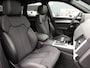 Audi Q5 50 TFSI e S edition Competition | Matrix LED | Oled achterlichten | Luchtvering | HUD | Rode remzadels | Trekhaak | Stoelverw. v+a | Thermobekerhouder | Verw. voorruit |