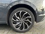 Volkswagen Golf 1.0 eTSI DSG | Life Comfort 5-Drs | Led | Navi | Camera