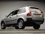 Volvo XC90 2.4D 7P. (LED,CRUISE,LEDER,ELECTRISCHE STOELEN,TREKHAAK,LM VELGEN,NIEUWE APK,GETINT,NETTESTAAT)