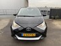 Toyota Aygo 1.0 VVT-i x-play limited NL-auto, boekjes compleet! Navigatie Apple CarPlay/Android Auto, achteruitrij camera, airco, neerklapbare achterbank,