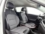 Kia e-Niro DynamicLine 64 kWh 204pk Automaat | 1ste Eigenaar | Warmtepomp | Navigatie | Climate Control | Adaptieve Cruise Control | Achteruitrijcamera | Keyless Entry/Start | 17" LMV | Verwarmde Voorstoelen | Apple Carplay/Android Auto |