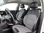 Kia e-Niro DynamicLine 64 kWh 204pk Automaat | 1ste Eigenaar | Warmtepomp | Navigatie | Climate Control | Adaptieve Cruise Control | Achteruitrijcamera | Keyless Entry/Start | 17" LMV | Verwarmde Voorstoelen | Apple Carplay/Android Auto |