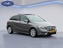 Mercedes-Benz B-klasse 200 Ambition AUTOMAAT 156 pk, camera,electrisch bedienbare trekhaak, leder,navi, NL auto met nap