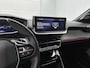 Peugeot 208 1.2 Hybrid GT 145pk Automaat | Navigatie | Climate Control | Adaptieve Cruise Control | Camera Voor + Achter | Interieurverlichting | Dodehoekdetectie | 17" LMV | Apple Carplay/Android Auto |