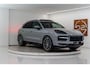 Porsche Cayenne 3.0 E-Hybrid 470PK | Krijt | Pano | InnoDrive | Sfeer | Bose | Lucht | 12 MND Garantie