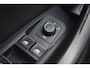 Volkswagen Passat Variant 1.6 TDi Highline R-Line LED | Leder/Alcantara | Carplay | Virtual | Camera | Trekhaak | Sportstoelen