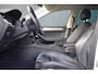 Volkswagen Passat Variant 1.6 TDi Highline R-Line LED | Leder/Alcantara | Carplay | Virtual | Camera | Trekhaak | Sportstoelen