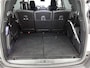 Peugeot 5008 1.6 GT-Line 180pk Automaat | Trekhaak | Elektrische Achterklep | Elektrische Bestuurdersstoel | Apple Carplay/Android Auto | Climate Control | Adaptieve Cruise Control | Camera Voor + Achter | Voorstoelen Verwarmd | Keyless Entry/Start | 18" LMV |