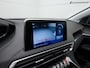 Peugeot 3008 1.2 PureTech Executive Deluxe (APPLE CARPLAY,LED,COMFORT-STOELEN,CLIMATE,CRUISE,TREKHAAK,LM-VELGEN,CAMERA,NIEUWE APK)