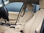 BMW 3-Serie Touring 320d Luxury Facelift | LEDER | LED | 18" | ELEK. KOFFERRUIMTE | CRUISE