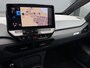 Volkswagen ID.3 First Max 58 kWh ✓SOH 94.5% ✓Panoramadak ✓Matrix LED ✓Full LED ✓Stuur- Stoelverwarming ✓Sfeerverlichting ✓Navigatie ✓Camera ✓Trekhaak ✓Lichtmetaal 20" ✓Parkeersensoren