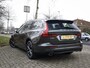 Volvo V60 2.0 B4 Momentum Business 2e-Eig. & Keurig-Onderh. BOVAG-Garantie. NL-Auto.