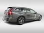 Volvo V60 2.0 B4 Momentum Business 2e-Eig. & Keurig-Onderh. BOVAG-Garantie. NL-Auto.