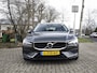 Volvo V60 2.0 B4 Momentum Business 2e-Eig. & Keurig-Onderh. BOVAG-Garantie. NL-Auto.