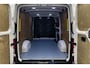 Volkswagen Crafter 2.0 TDI 177PK L3H2 | LED | Navigatie | Adaptieve cruise control | Trekhaak