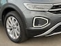 Volkswagen T-Roc 1.5 TSI 150pk DSG Style | Trekhaak | Navi | IQ light | Adapt. Cruise | Rijklaar incl. garantie