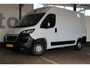 Peugeot Boxer 330 2.2 BlueHDi 140 L2H2 Premium | Incl. 12 maanden garantie | Cruise control | Parkeercamera | Airco | Bluetooth | DAB Radio | Start/stop systeem | Multifunctioneel stuurwiel |
