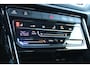 Volkswagen T-Roc 1.5 TSI 150pk R-Line DSG Automaat / Navigatie / APP Connect / LM velgen / Camera / Park Assist / Full LED / Afn trekhaak