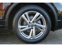 Volkswagen T-Roc 1.5 TSI 150pk R-Line DSG Automaat / Navigatie / APP Connect / LM velgen / Camera / Park Assist / Full LED / Afn trekhaak