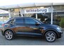 Volkswagen T-Roc 1.5 TSI 150pk R-Line DSG Automaat / Navigatie / APP Connect / LM velgen / Camera / Park Assist / Full LED / Afn trekhaak