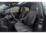 Volkswagen Golf 1.5 eTSI R-Line|IQ||Pano|Dealer onderhouden
