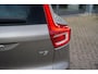 Volvo XC40 1.5 T3 Business Pro | Stoel & Stuurverwarming | Adaptieve Cruise + Pilot Assist | Trekhaak | Keyless Entry | Elek. Achterklep | Parkeersensoren + Camera | Automaat | Navigatie