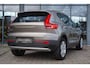 Volvo XC40 1.5 T3 Business Pro | Stoel & Stuurverwarming | Adaptieve Cruise + Pilot Assist | Trekhaak | Keyless Entry | Elek. Achterklep | Parkeersensoren + Camera | Automaat | Navigatie