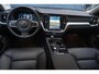 Volvo V60 2.0 T6 Plug-in hybrid AWD Essential Bright | Trekhaak | Stuur- stoelverwarming | Pilot Assist | BLIS | Lederen bekleding | Park Assist
