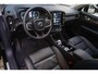 Volvo XC40 1.5 T4 Plug-in hybrid Ultimate Bright | Pilot assist | Dode hoek detectie | Trekhaak | Panoramadak | Harman/kardon audio | Elektrische voorstoelen