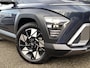 Hyundai Kona 1.6 GDI HEV Comfort Smart / Automaat / NL-Auto / 1-Ste Eigenaar / 18.000 Km / Fabrieksgarantie / Keyless / Digitaal Dashboard / LED / DAB / Apple-Carplay&Android-Auto / Navi / Camera / Stuur+Stoelverwarming / Adaptieve Cruise-Control / Lane-Assist / E-Achterklep / AFN-Trekhaak / PDC / LMV 18'' / ENZ.