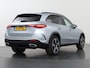 Mercedes-Benz GLC 300e 4MATIC AMG Line | Premium pakket | Panoramadak | Rij-assistentie pakket | Digital Light | Parkeer pakket | 20-Inch |