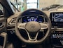 Volkswagen T-Roc 1.5 eTsi R-Line First Edition |Navi|Carplay|Trekhaak|Stoelverwarming|LED Koplampen|DSG|All Season banden|